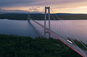 Truck_Bridge_Hoga_Kusten_Smaller