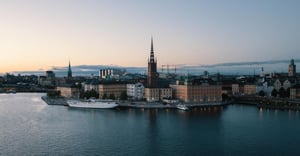 stockholm-by-water-skyline-1